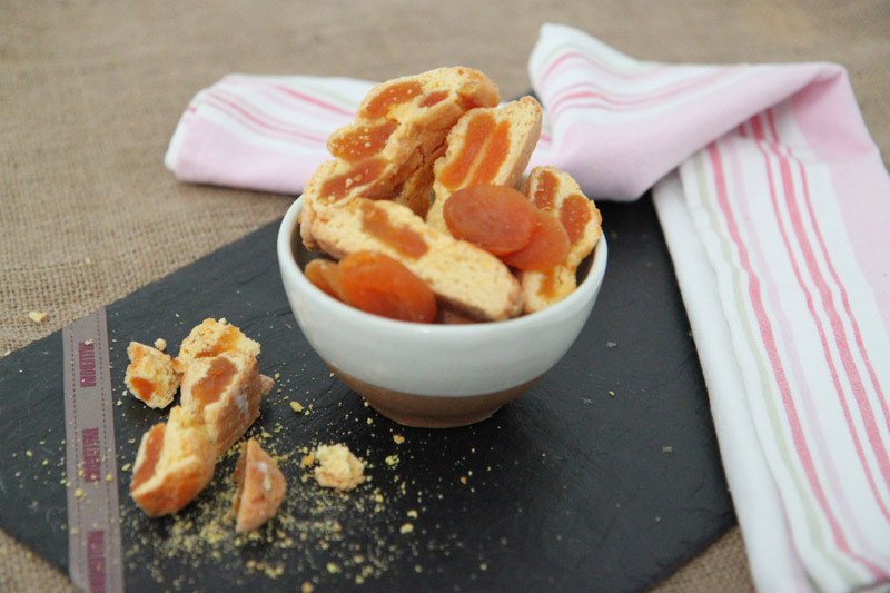 Apricot Cantucci (Pk 6)